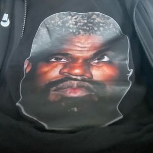 Meet your Posher, Dennis